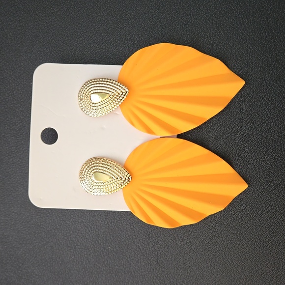 Large Statement Enamel Post Earrings, NWT - Picture 5 of 11